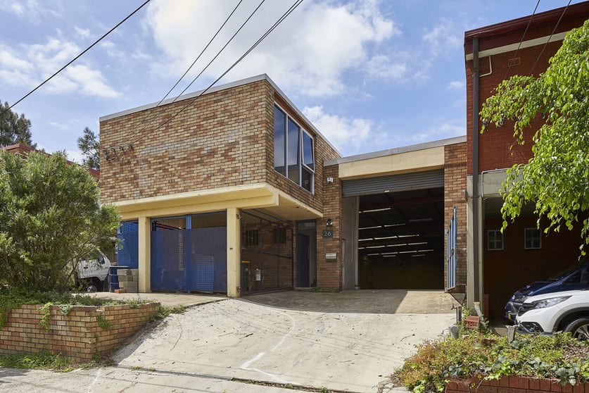 Click to view all images 26 Sir Joseph Banks Street Botany NSW 2019 - Image 1