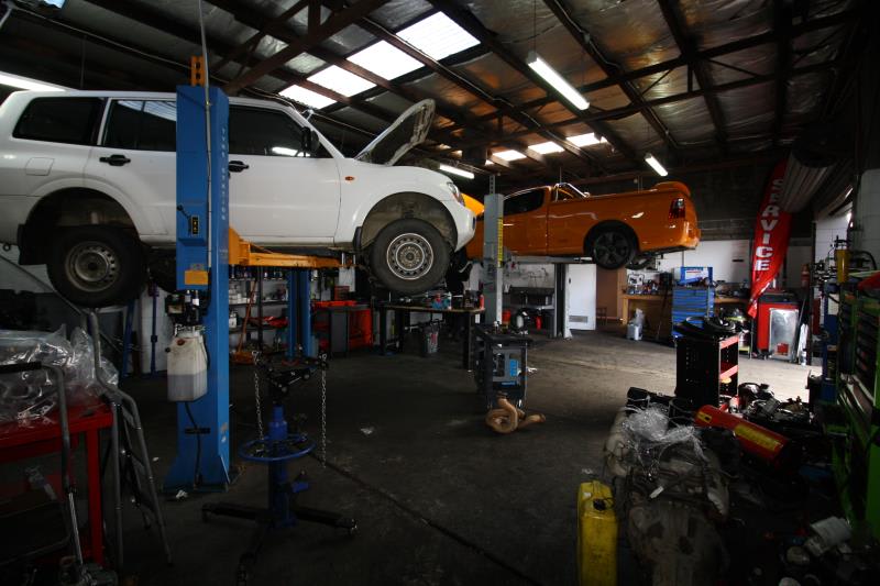 Click to view all images High exposure yard and worksho/31 Albert Road Moonah TAS 7009 - Image 2