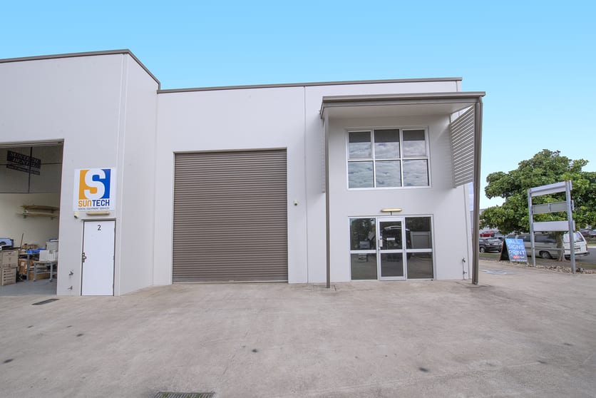 Click to view all images Unit 1/61 Link Crescent Coolum Beach QLD 4573 - Image 1