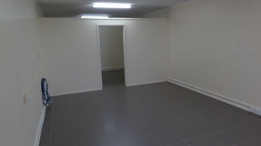 Click to view all images 4/21-33 Lake Street Cairns QLD 4870 - Image 1