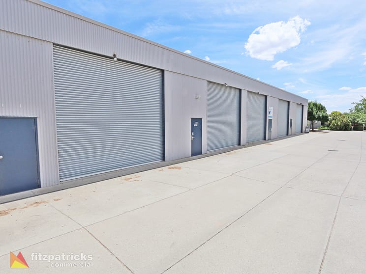 4/23 Copland Street Wagga Wagga NSW 2650 - Image 1