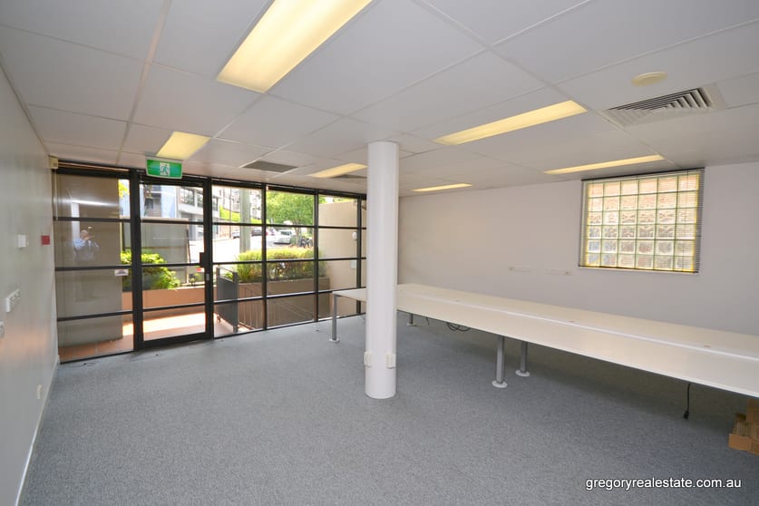 Spring Hill QLD 4000 - Image 3