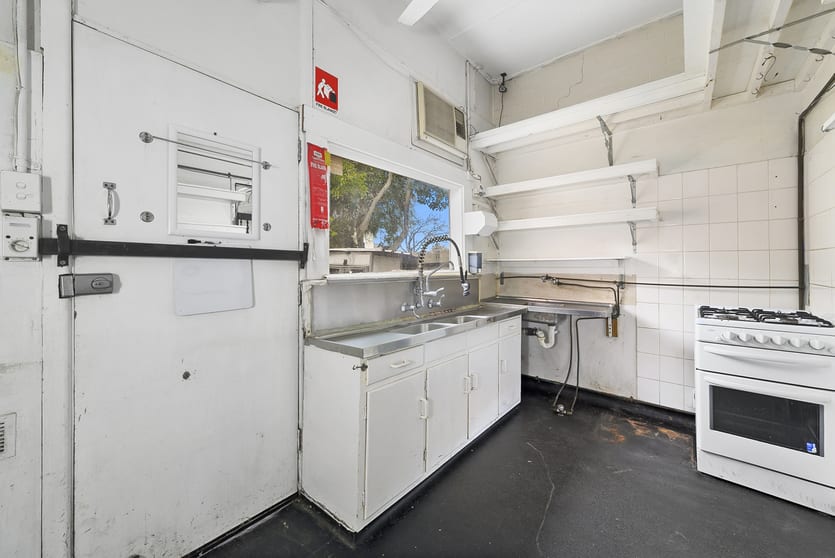 Click to view all images 161a High Street Belmont VIC 3216 - Image 3