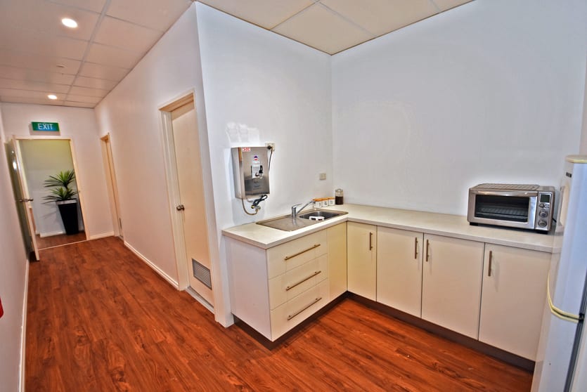 Click to view all images Unit 2/48 Winton Rd Joondalup WA 6027 - Image 3