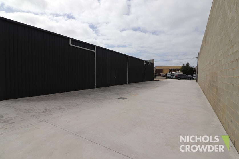 Click to view all images 37 Titan Drive Carrum Downs VIC 3201 - Image 3