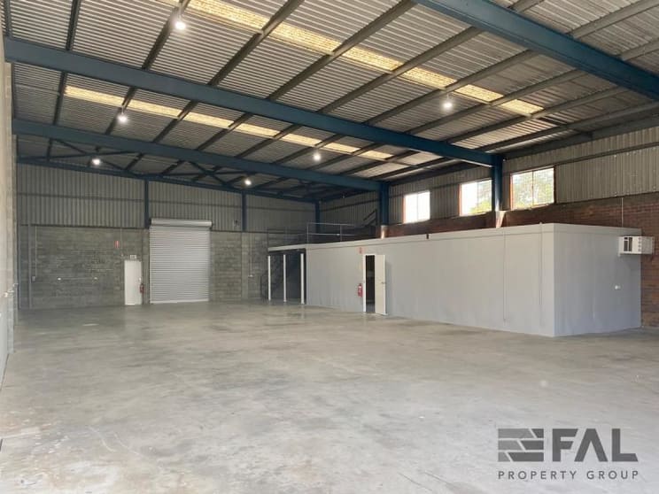 Unit 1/28 Bronze Street Sumner QLD 4074 - Image 2
