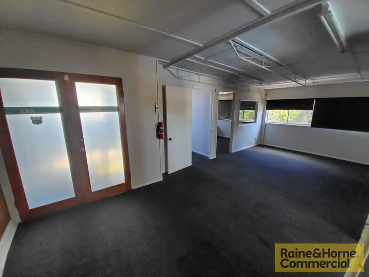3/6 Corrie Street Chermside QLD 4032 - Image 2