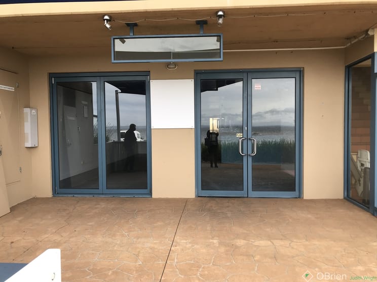 2/9 Beach Road Rhyll VIC 3923 - Image 1