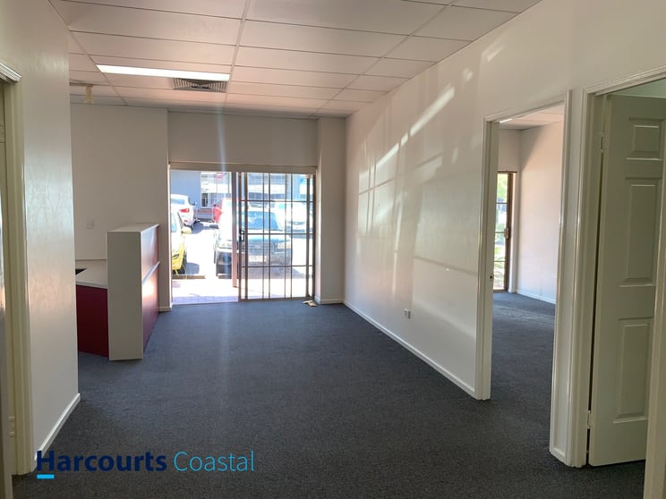 2/39 Nerang Street Nerang QLD 4211 - Image 2