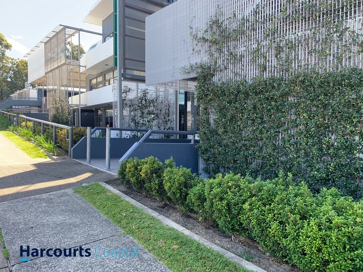 Click to view all images 25B/207 Currumburra Road Ashmore QLD 4214 - Image 2