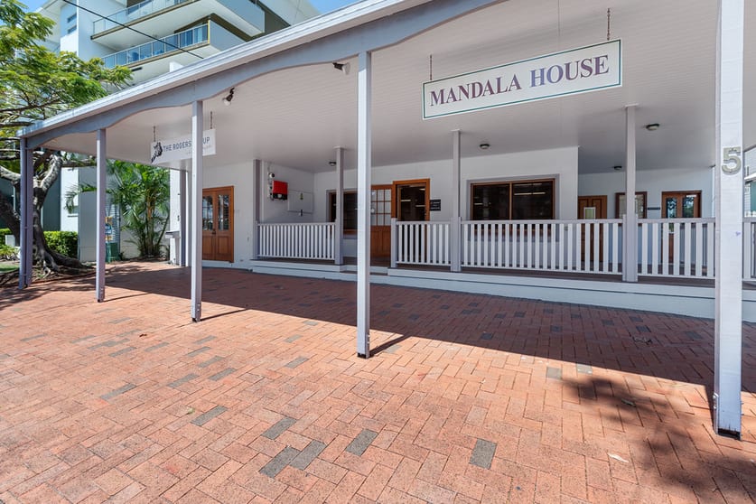 Click to view all images 5 Shore Street East Cleveland QLD 4163 - Image 2