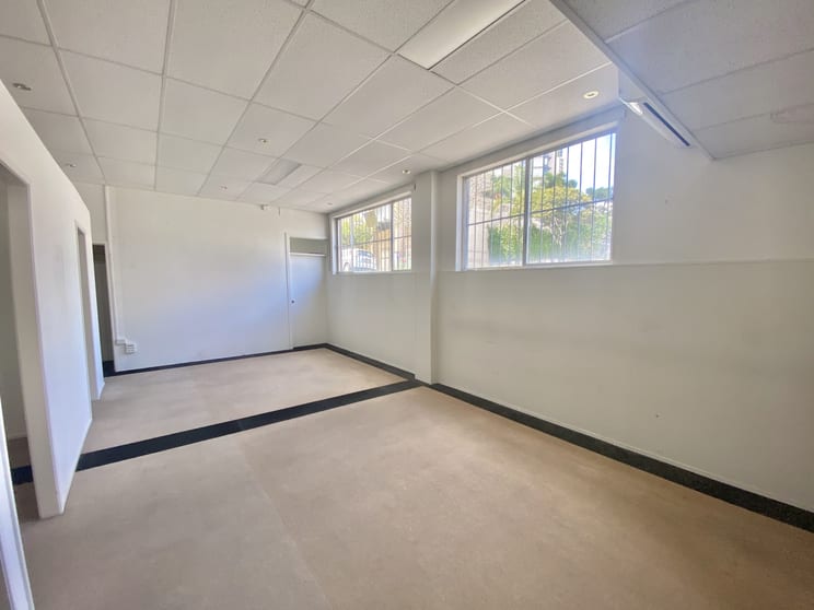 Shop 3/113 Scarborough Street Southport QLD 4215 - Image 2