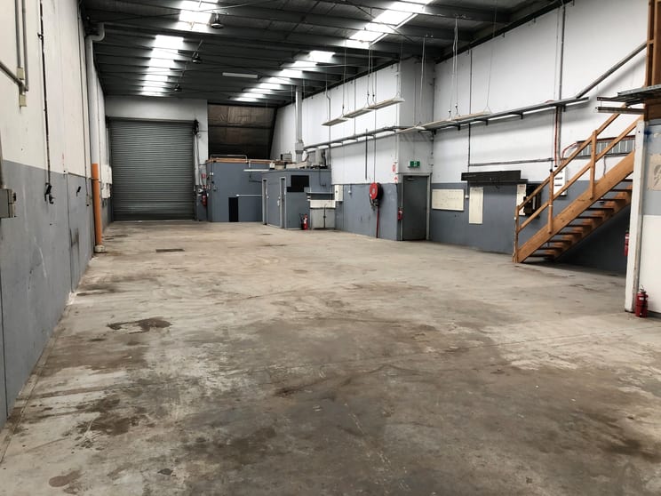 Click to view all images 1/65 Industrial Drive Braeside VIC 3195 - Image 3