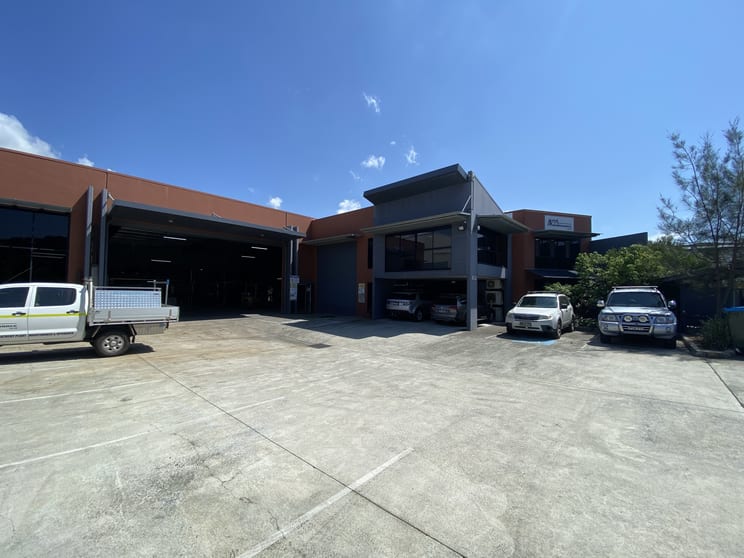 Click to view all images 14 Hawker Street Currumbin Waters QLD 4223 - Image 1