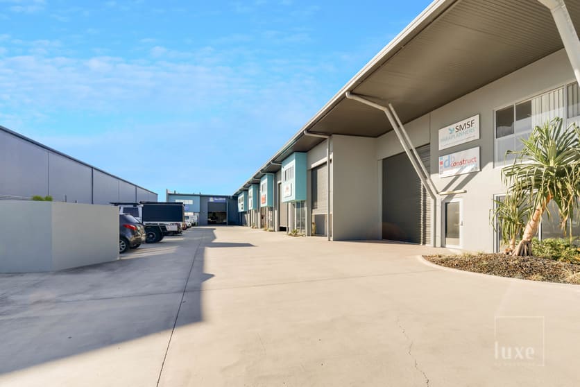 Click to view all images 4/19 Technology Drive Warana QLD 4575 - Image 2