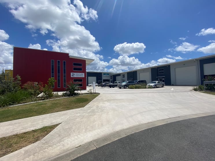 Click to view all images 1/2 Venture Close Coolum Beach QLD 4573 - Image 2
