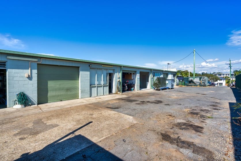Click to view all images 35A Margaret Street Southport QLD 4215 - Image 1
