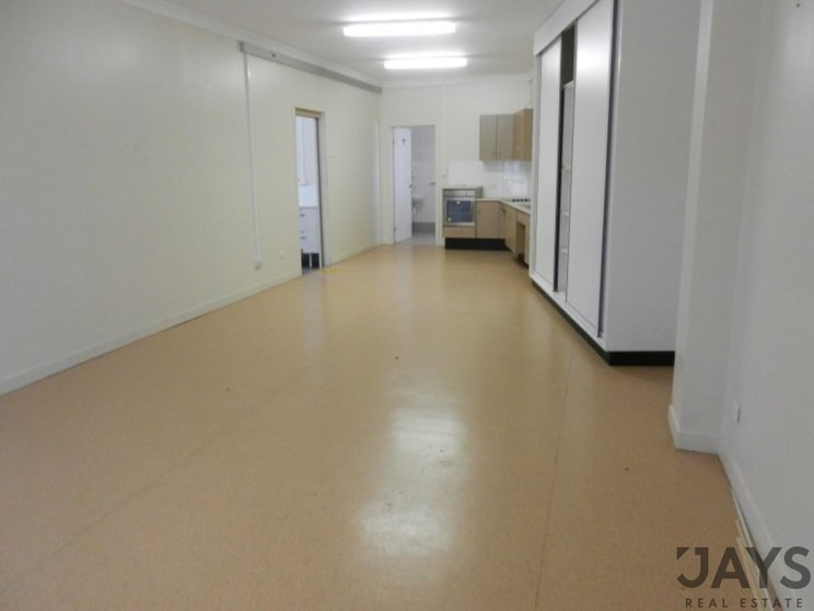 Click to view all images 8 Sunset Drive Mount Isa QLD 4825 - Image 1
