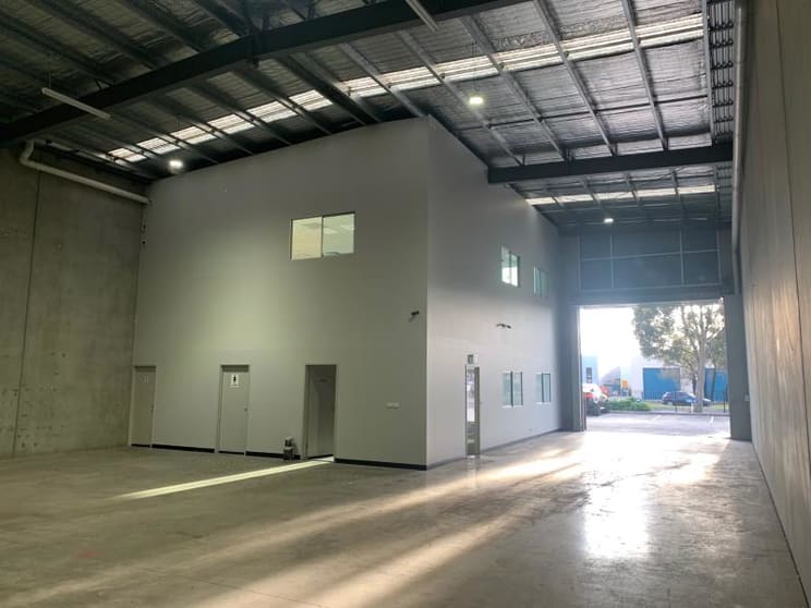 Click to view all images 125 Fairbairn Road Sunshine West VIC 3020 - Image 3