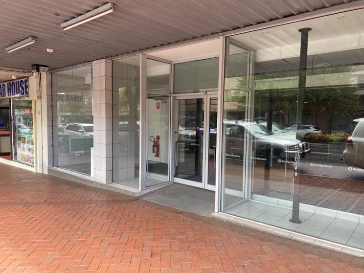 Click to view all images 138-140 Summer Street Orange NSW 2800 - Image 1