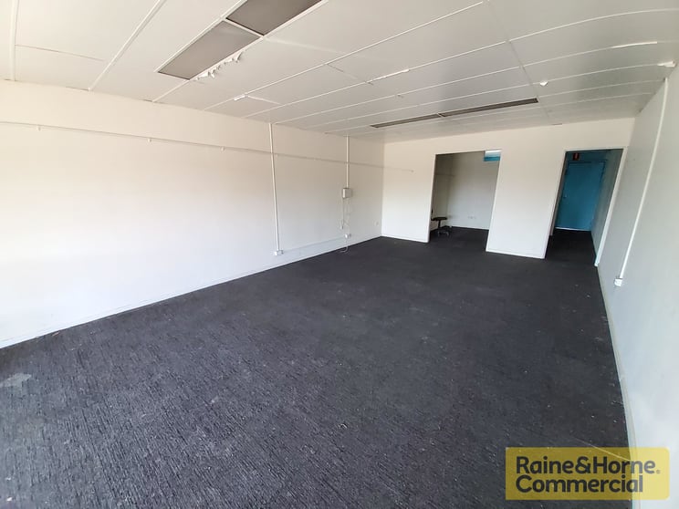 4/1373 Gympie Road Aspley QLD 4034 - Image 2