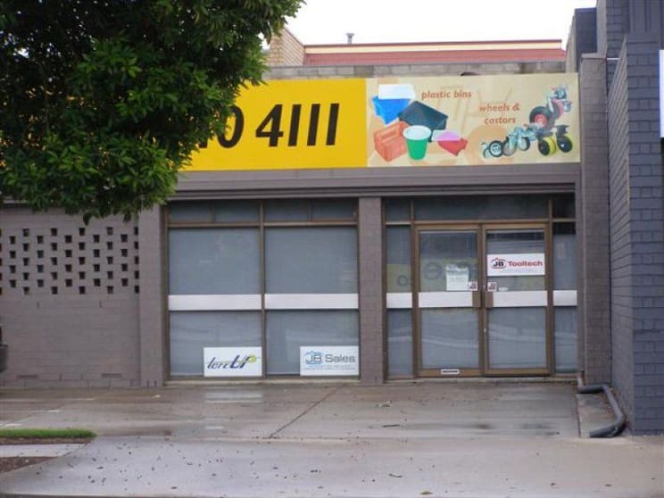 65 Manton Street Hindmarsh SA 5007 - Image 2