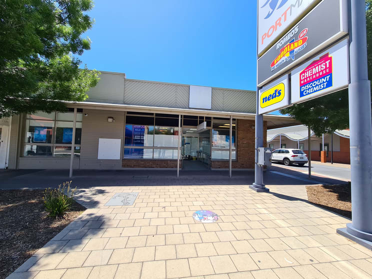 Click to view all images 79 Dale Street Port Adelaide SA 5015 - Image 2