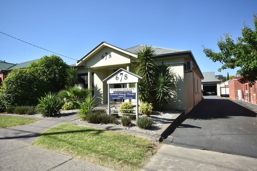 2/678 Pemberton Street Albury NSW 2640 - Image 3