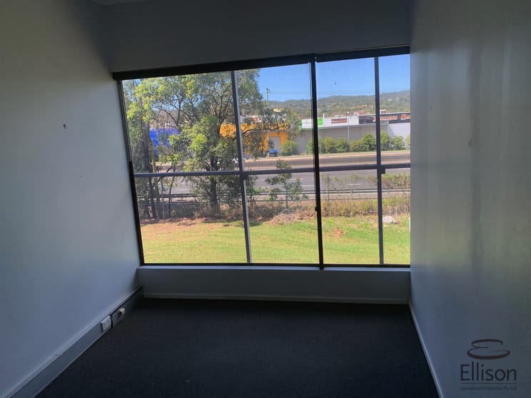 Click to view all images 2/25 Pintu Drive Tanah Merah QLD 4128 - Image 3