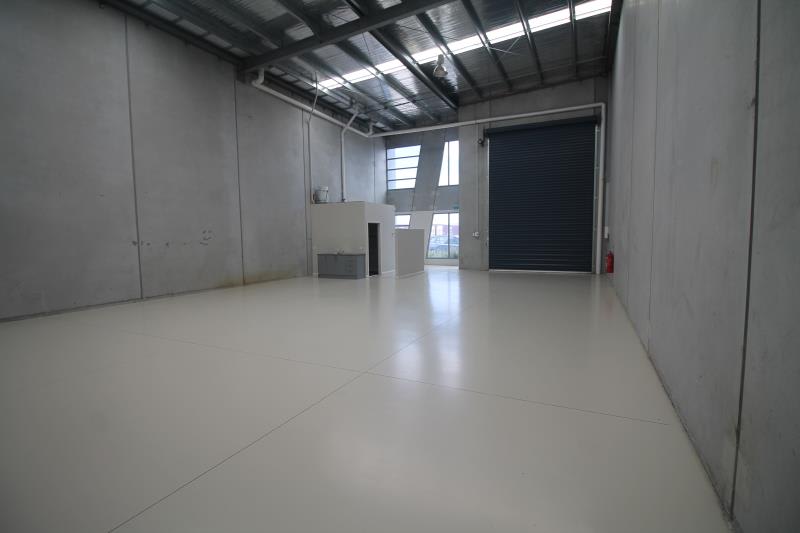 Click to view all images Unit 2/94 Frankston Gardens Drive Carrum Downs VIC 3201 - Image 2