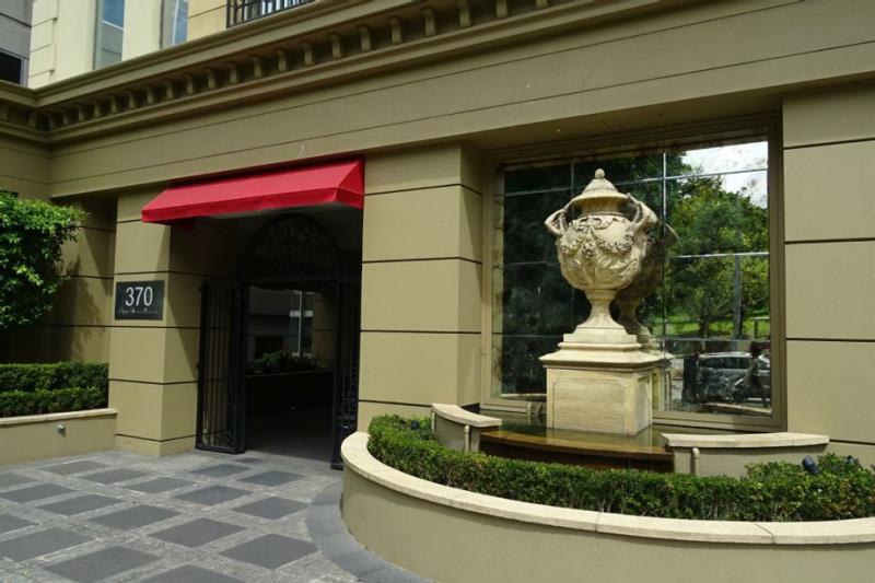 Click to view all images Suite 519/370 St Kilda Road Melbourne VIC 3000 - Image 3