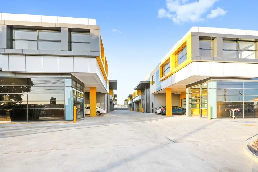 Click to view all images 12/72 Canterbury Road Bankstown NSW 2200 - Image 2