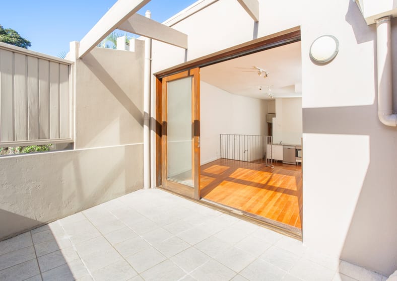 Click to view all images 1/2 Farnell Street Surry Hills NSW 2010 - Image 2