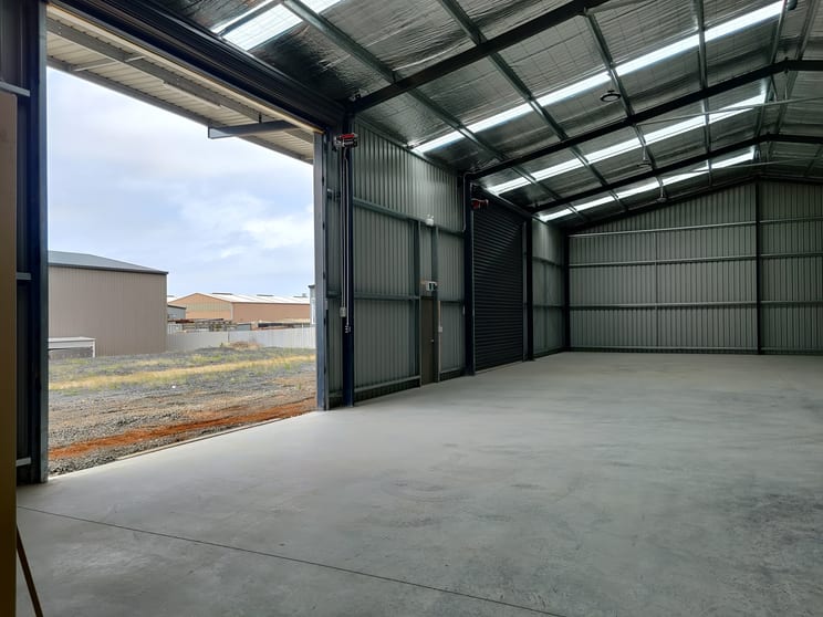 Click to view all images 8 Besser Crescent Camdale TAS 7320 - Image 2