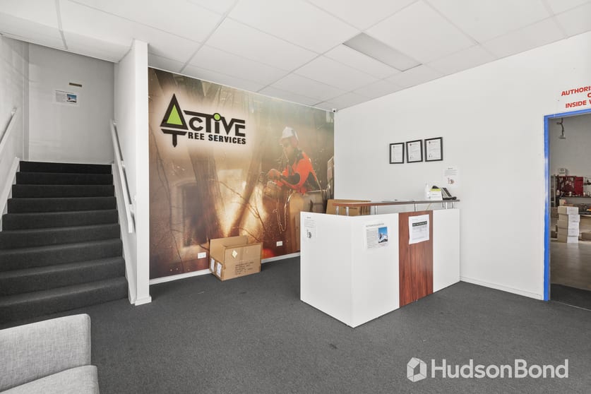 11/107 Heatherdale Road Ringwood VIC 3134 - Image 2