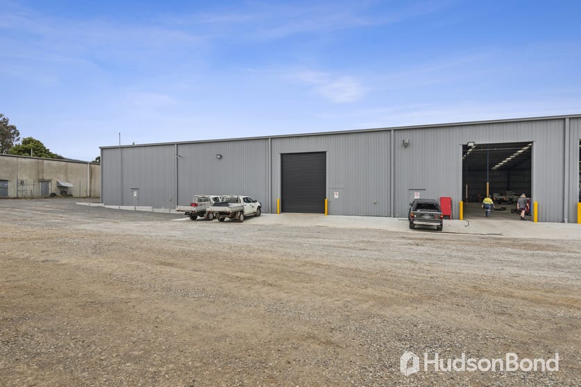 Click to view all images 53A Jersey Road Bayswater VIC 3153 - Image 3