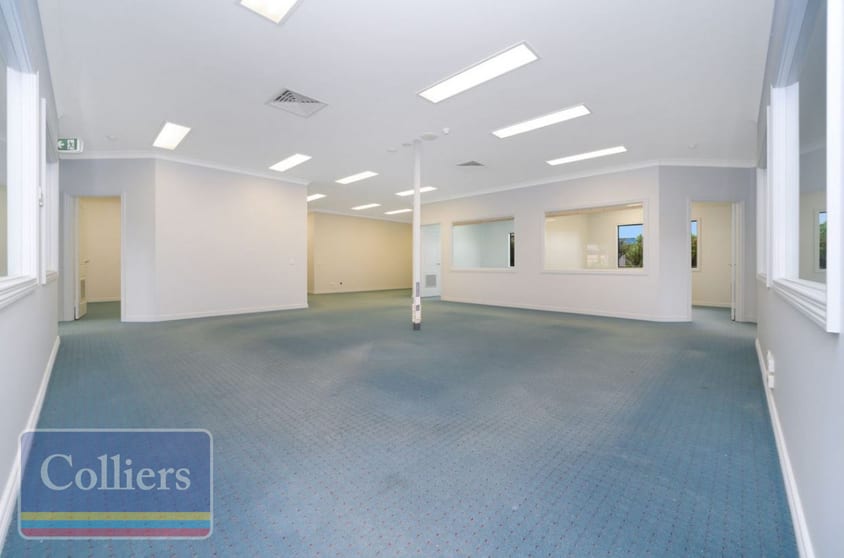 1/31-39 Martinez Avenue West End QLD 4810 - Image 3