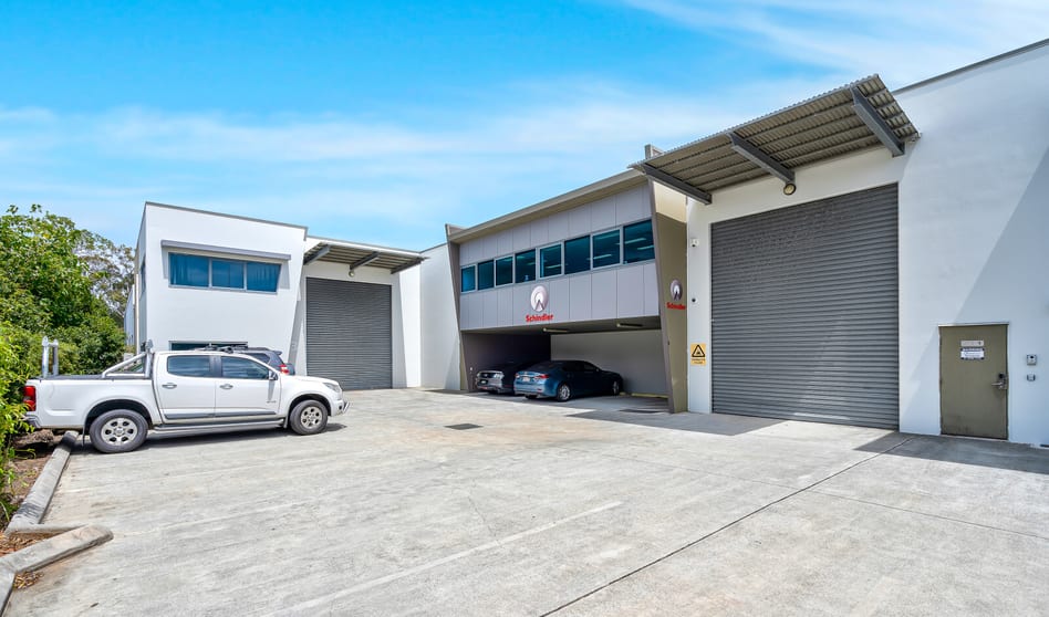 Unit 2, 53 Newheath Drive Arundel QLD 4214 - Image 1