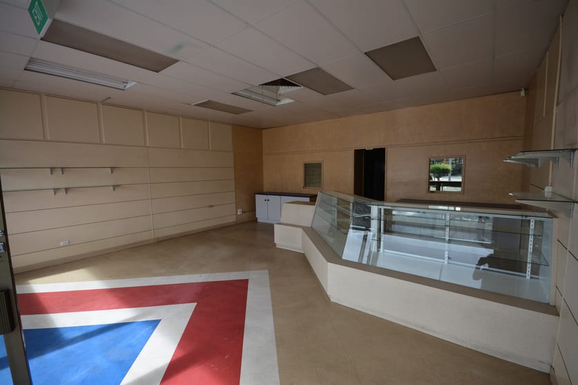 Click to view all images 2/146-148 Findon Road Findon SA 5023 - Image 3