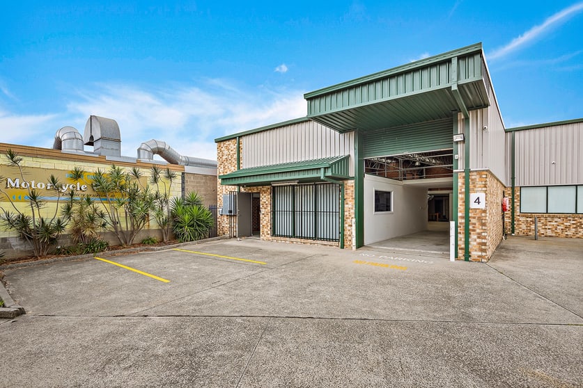 Click to view all images 4/45 Kemblawarra Road Warrawong NSW 2502 - Image 2