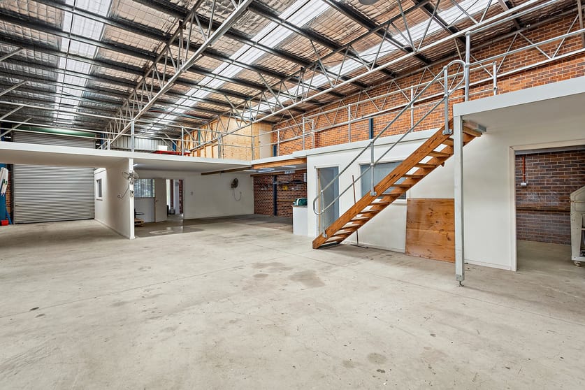 Click to view all images 4/45 Kemblawarra Road Warrawong NSW 2502 - Image 1
