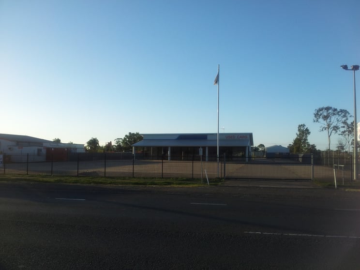 Click to view all images 89 Bargara Road Bundaberg East QLD 4670 - Image 2