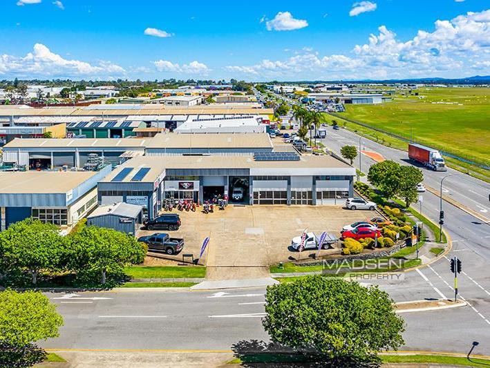 Click to view all images 3 & 4/142 Beatty Road Archerfield QLD 4108 - Image 2