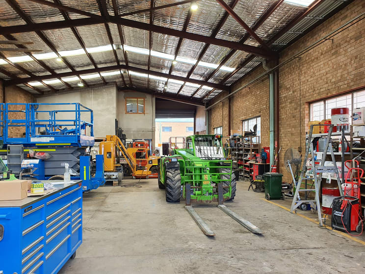 Click to view all images 16 Seton Road Moorebank NSW 2170 - Image 3