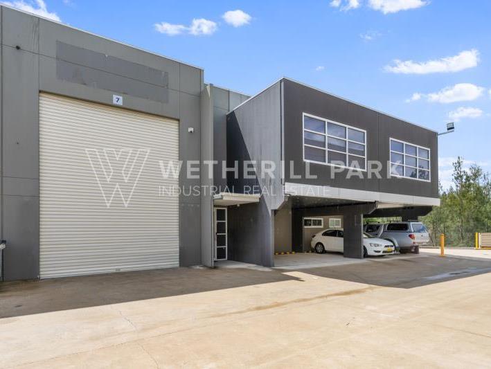 Click to view all images Pemulwuy NSW 2145 - Image 1