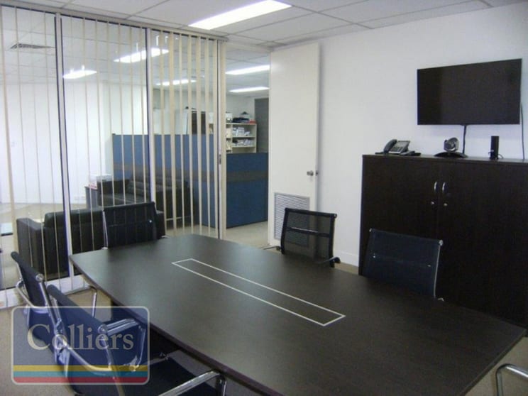 2/62 Walker Street Townsville City QLD 4810 - Image 2