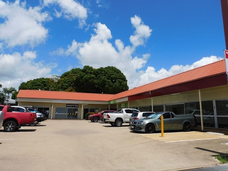 Click to view all images Suite 4/57 Bowen Road Rosslea QLD 4812 - Image 2