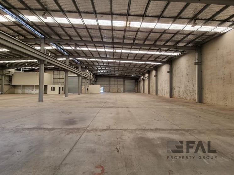 Click to view all images Coopers Plains QLD 4108 - Image 3