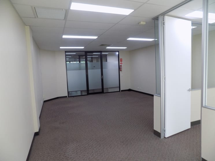 Click to view all images 23/1253 Nepean Highway Cheltenham VIC 3192 - Image 2
