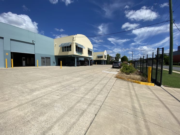 Click to view all images 2/114 Postle Street Acacia Ridge QLD 4110 - Image 1